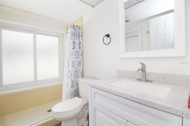 6575 GREEN VALLEY DRIVE, Seminole, FL 33777