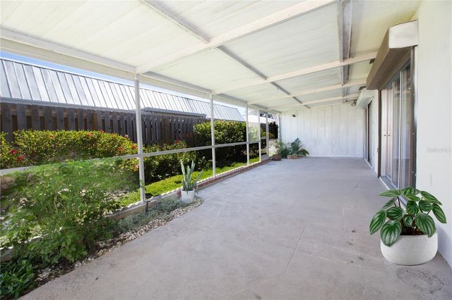 6575 GREEN VALLEY DRIVE, Seminole, FL 33777