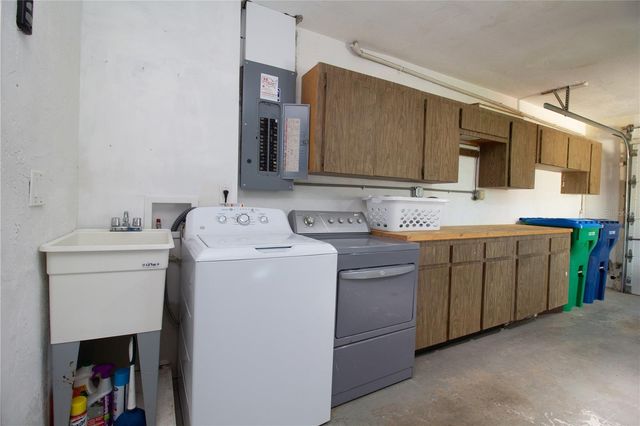 6575 GREEN VALLEY DRIVE, Seminole, FL 33777