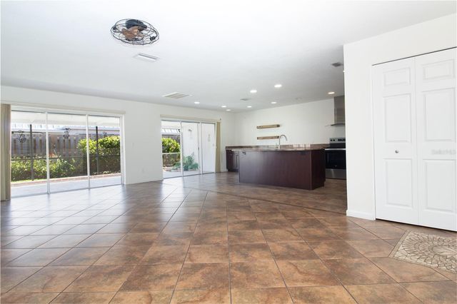 6575 GREEN VALLEY DRIVE, Seminole, FL 33777