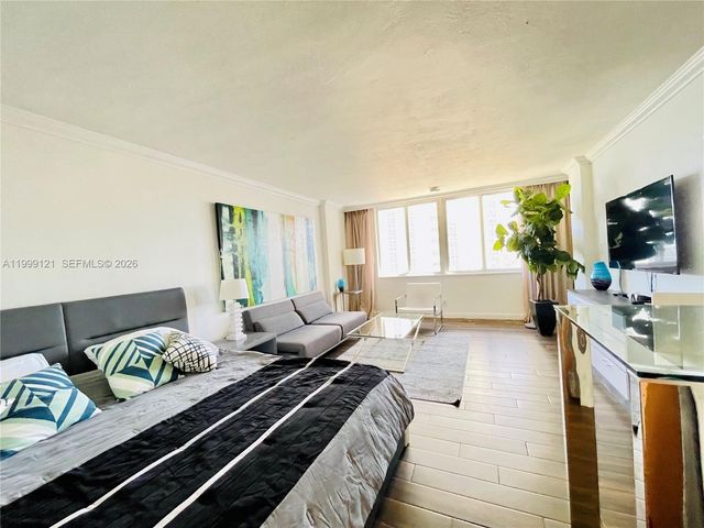 19201 Collins Avenue 504, Sunny Isles Beach, FL 33160