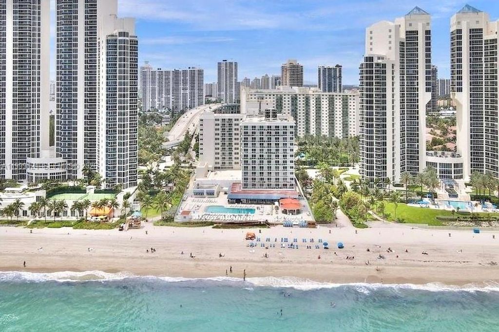 19201 Collins Avenue 504, Sunny Isles Beach, FL 33160