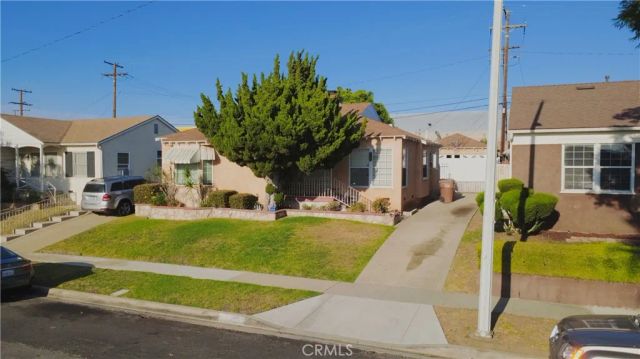 11516 S St Andrews, Los Angeles, CA 90047