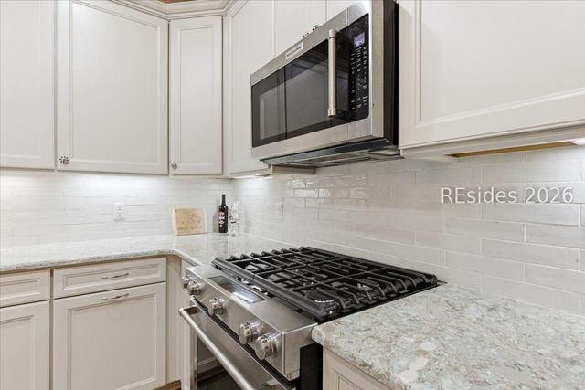 371 Spongecake Dr, Hardeeville, SC 29927