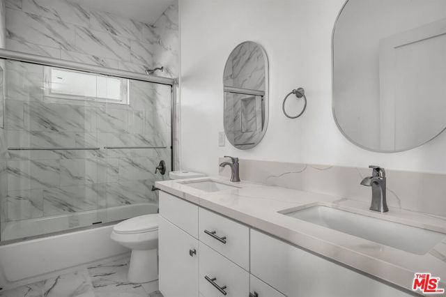 4703 Saturn Street, Los Angeles, CA 90019