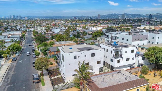 4703 Saturn Street, Los Angeles, CA 90019