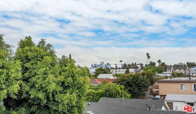 4703 Saturn Street, Los Angeles, CA 90019