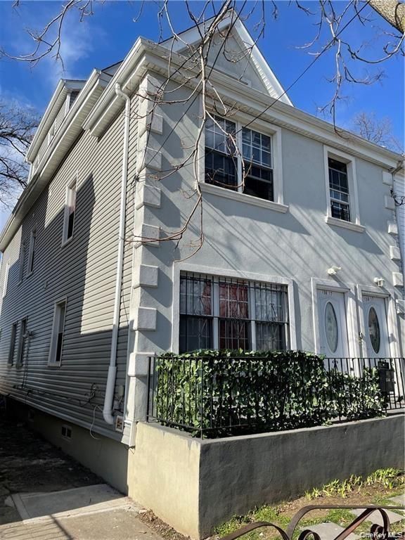 156-17 110th Avenue, Jamaica, NY 11433