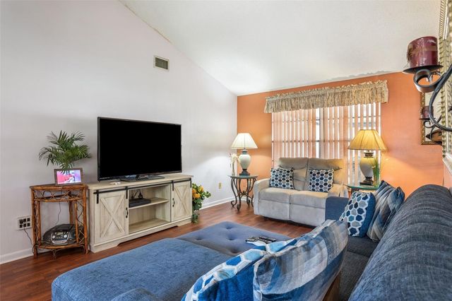 502 AVOCADO CIRCLE, Brandon, FL 33510