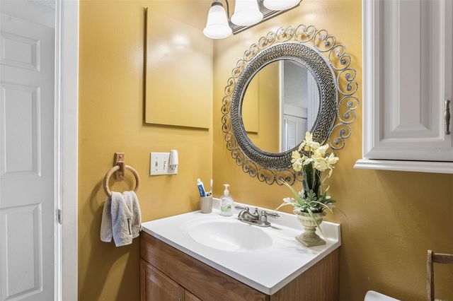 502 AVOCADO CIRCLE, Brandon, FL 33510