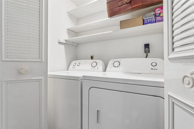 502 AVOCADO CIRCLE, Brandon, FL 33510