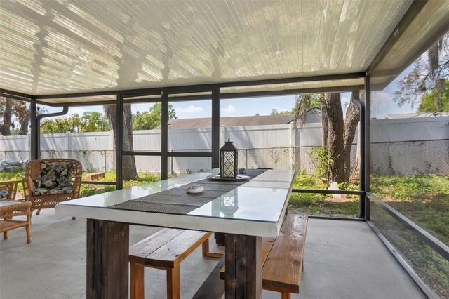 502 AVOCADO CIRCLE, Brandon, FL 33510