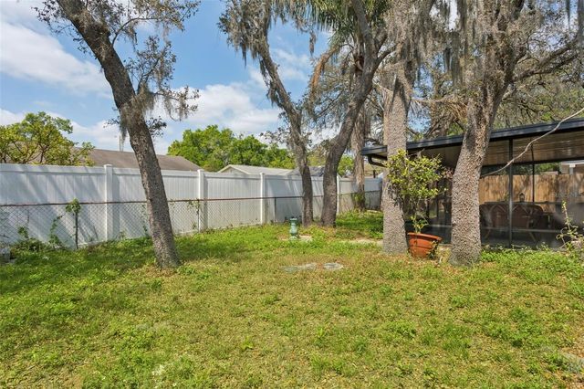 502 AVOCADO CIRCLE, Brandon, FL 33510