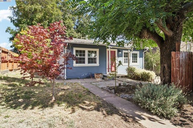 2150 50Th Ave, Oakland, CA 94601