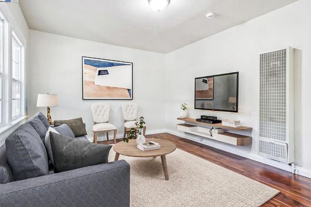 2150 50Th Ave, Oakland, CA 94601