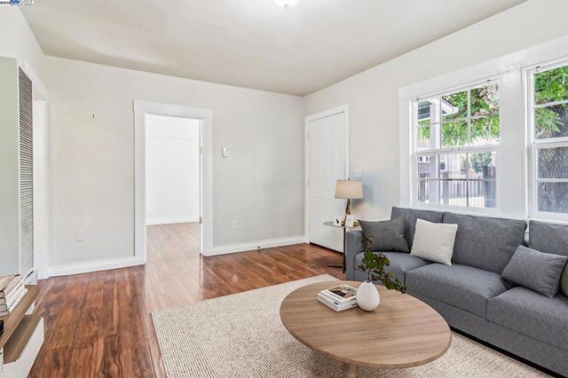 2150 50Th Ave, Oakland, CA 94601
