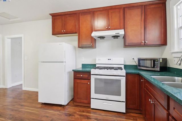 2150 50Th Ave, Oakland, CA 94601