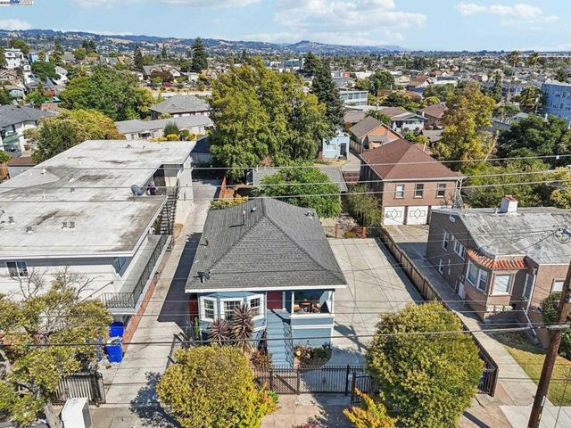 2150 50Th Ave, Oakland, CA 94601