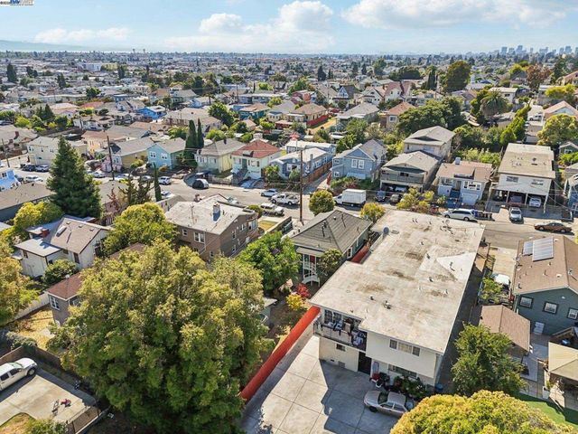 2150 50Th Ave, Oakland, CA 94601