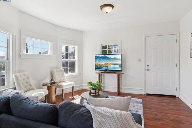 2150 50Th Ave, Oakland, CA 94601