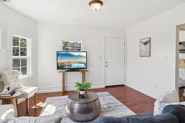 2150 50Th Ave, Oakland, CA 94601