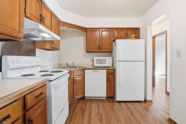 2007 W 45th Street 307, Highland, IN 46322