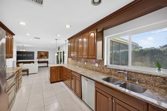 7690 SW 128th St 0, Pinecrest, FL 33156