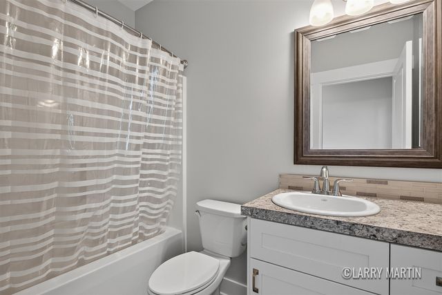 850 Harper Woods Drive 24, Byron Center, MI 49315