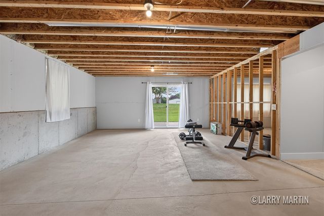 850 Harper Woods Drive 24, Byron Center, MI 49315