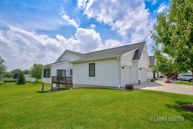 850 Harper Woods Drive 24, Byron Center, MI 49315