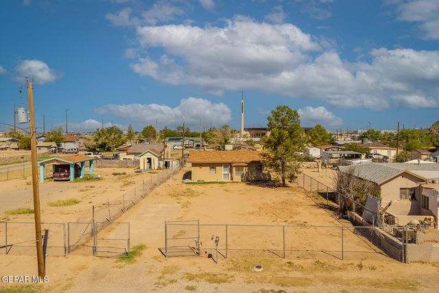 611 DELHI Drive, Socorro, TX 79927