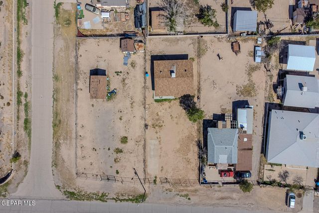 611 DELHI Drive, Socorro, TX 79927