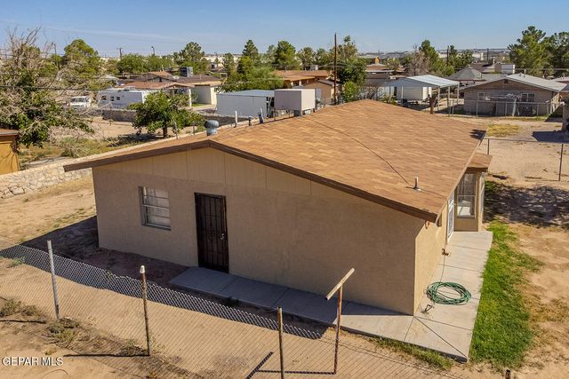 611 DELHI Drive, Socorro, TX 79927