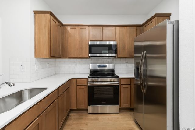 15526 SUESS HL, San Antonio, TX 78253
