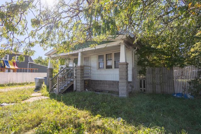 4855 N Hopkins STREET, Milwaukee, WI 53209