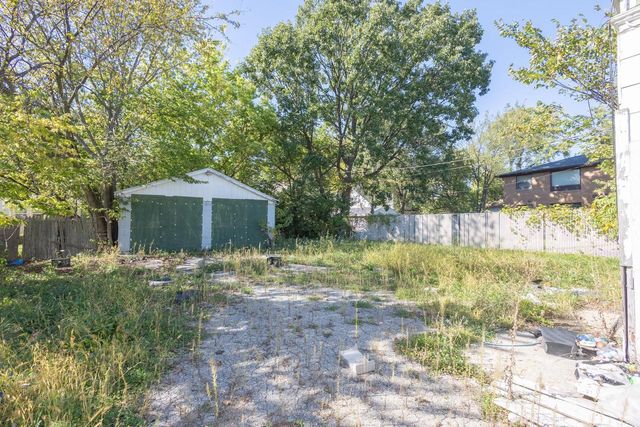 4855 N Hopkins STREET, Milwaukee, WI 53209