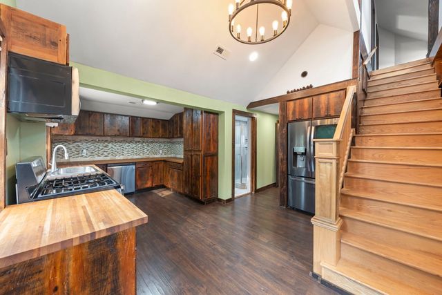127 S River Street, Montgomery, IL 60538