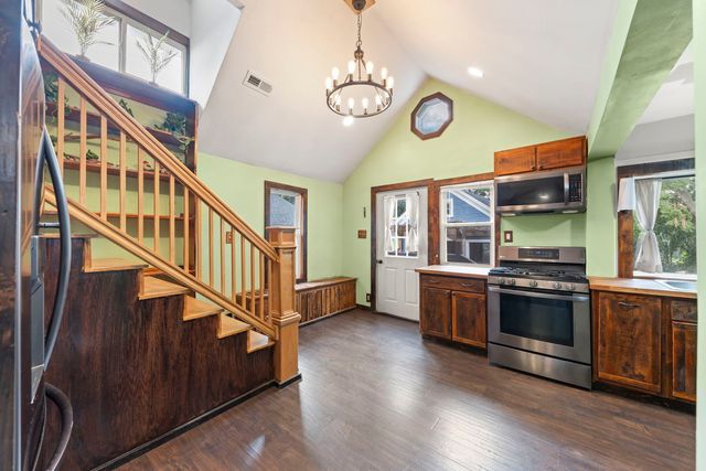 127 S River Street, Montgomery, IL 60538