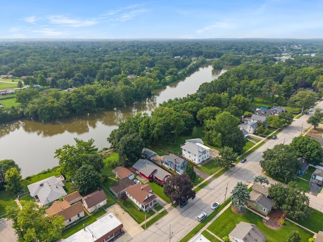 127 S River Street, Montgomery, IL 60538