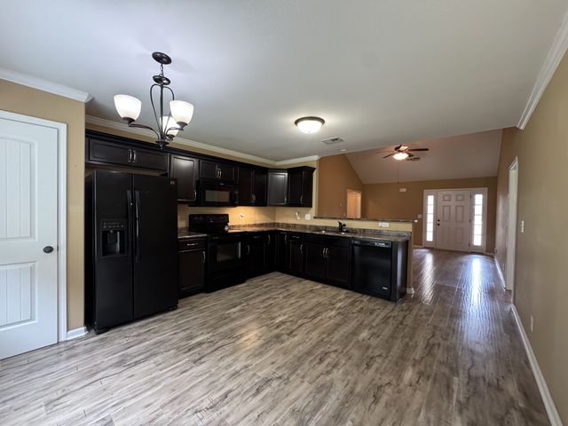 1011 Orchard Hills Dr, Clarksville, TN 37040