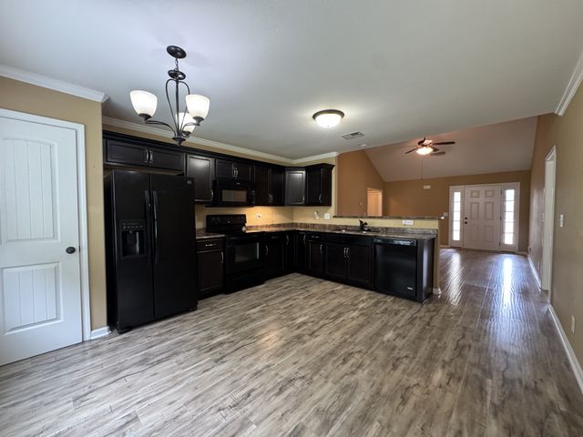 1011 Orchard Hills Dr, Clarksville, TN 37040