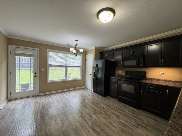 1011 Orchard Hills Dr, Clarksville, TN 37040