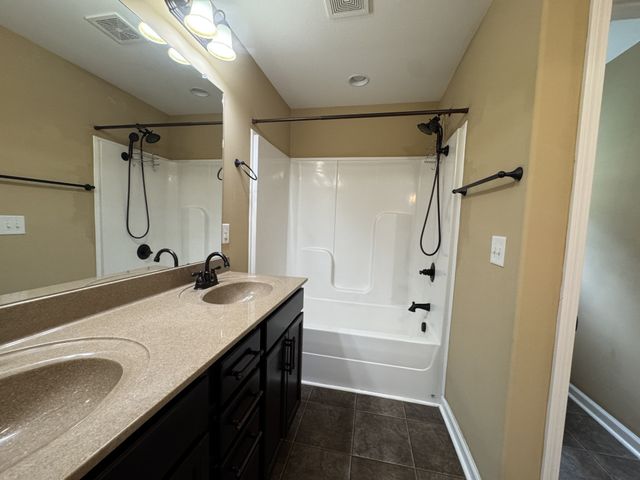 1011 Orchard Hills Dr, Clarksville, TN 37040