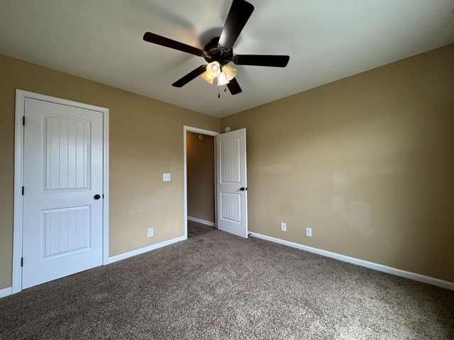 1011 Orchard Hills Dr, Clarksville, TN 37040