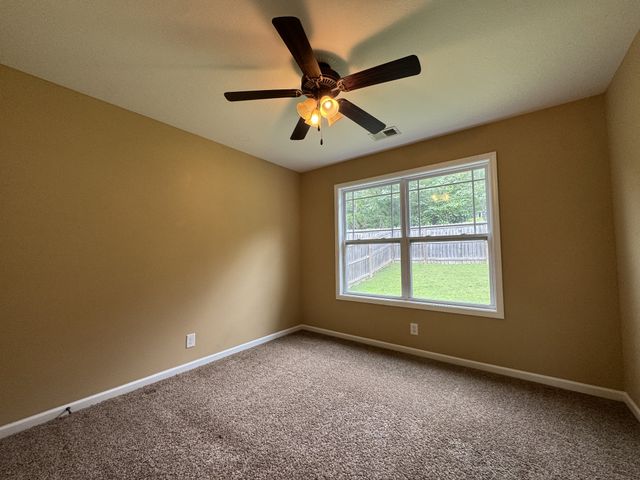1011 Orchard Hills Dr, Clarksville, TN 37040