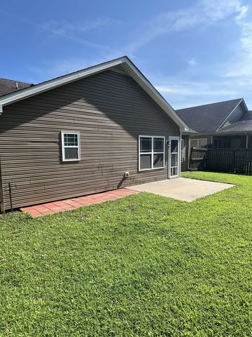 1011 Orchard Hills Dr, Clarksville, TN 37040