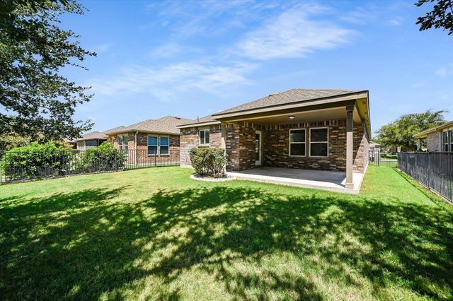 421 Holiday Creek LN, Georgetown, TX 78633