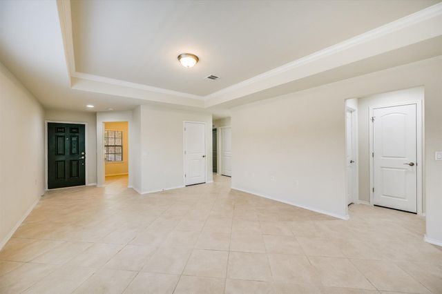 421 Holiday Creek LN, Georgetown, TX 78633