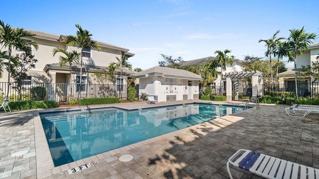 6989 Pines Circle Gg 39, Coconut Creek, FL 33073