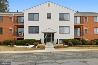 125-M CLUBHOUSE DR SW #UNIT 8, Leesburg, VA 20175